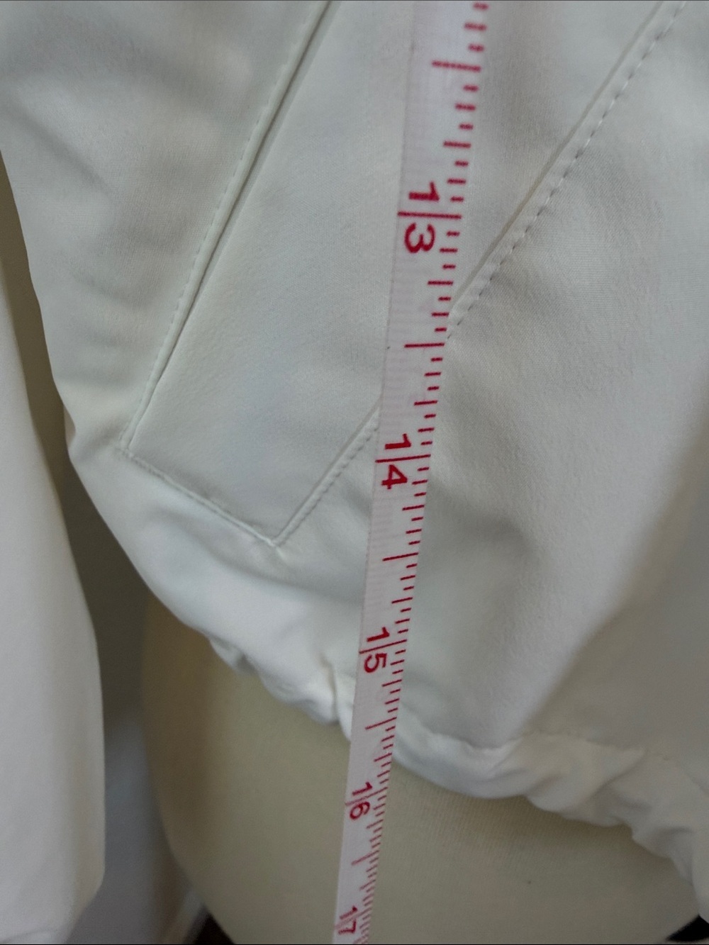 GU White Hooded Jacket - Picture 4 of 6